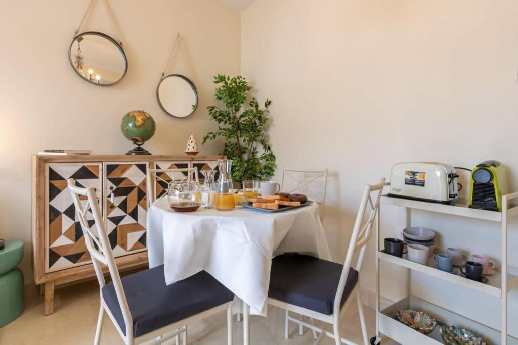 Lumbreras Deluxe Suite By Valcambre Sevilla Buitenkant foto