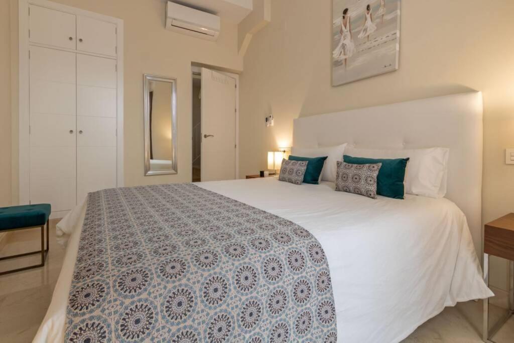 Lumbreras Deluxe Suite By Valcambre Sevilla Buitenkant foto
